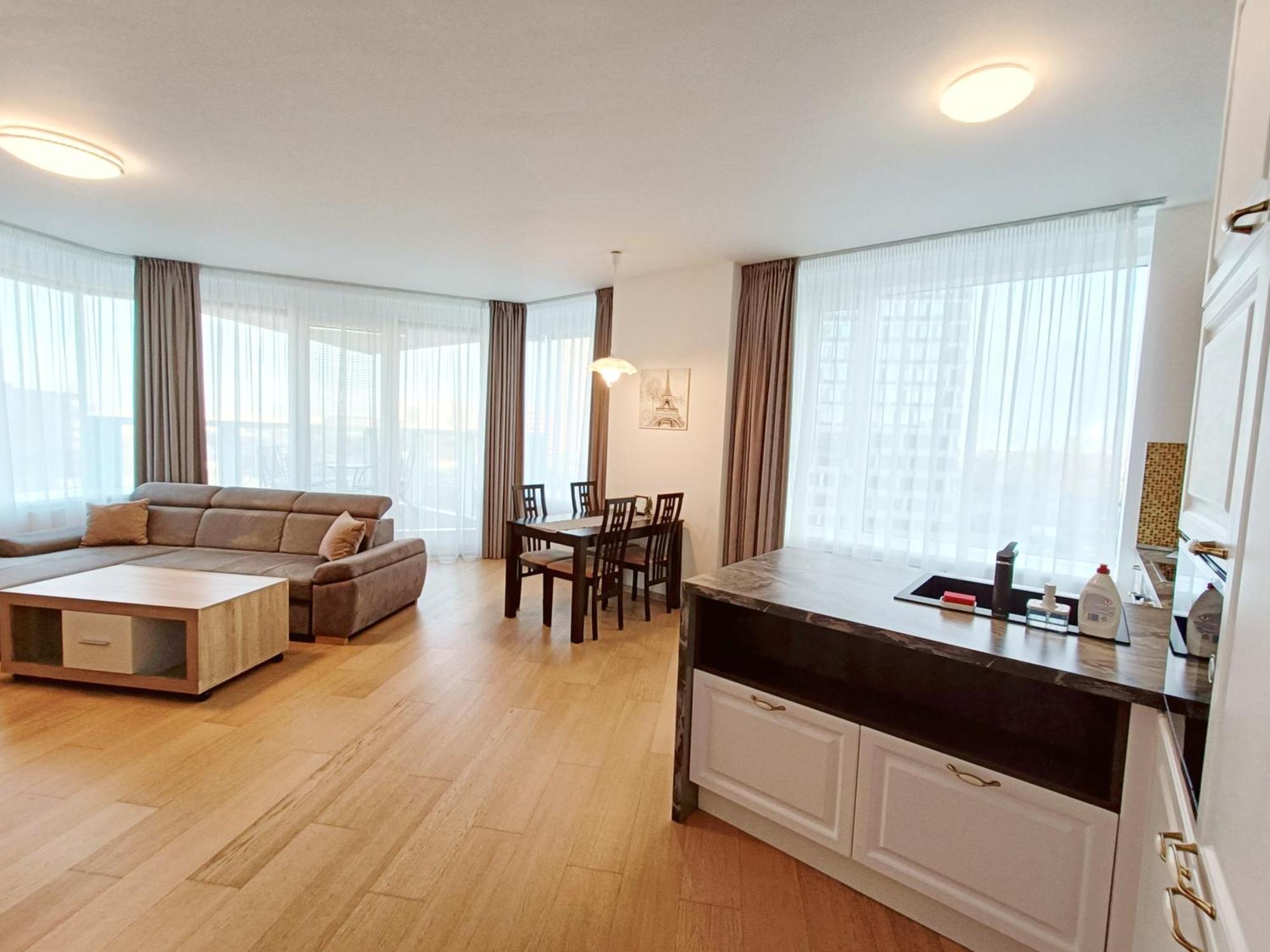 Sag Panorama City Apartment 3 Rooms Free Parking Free Wifi Bratislava Exterior foto